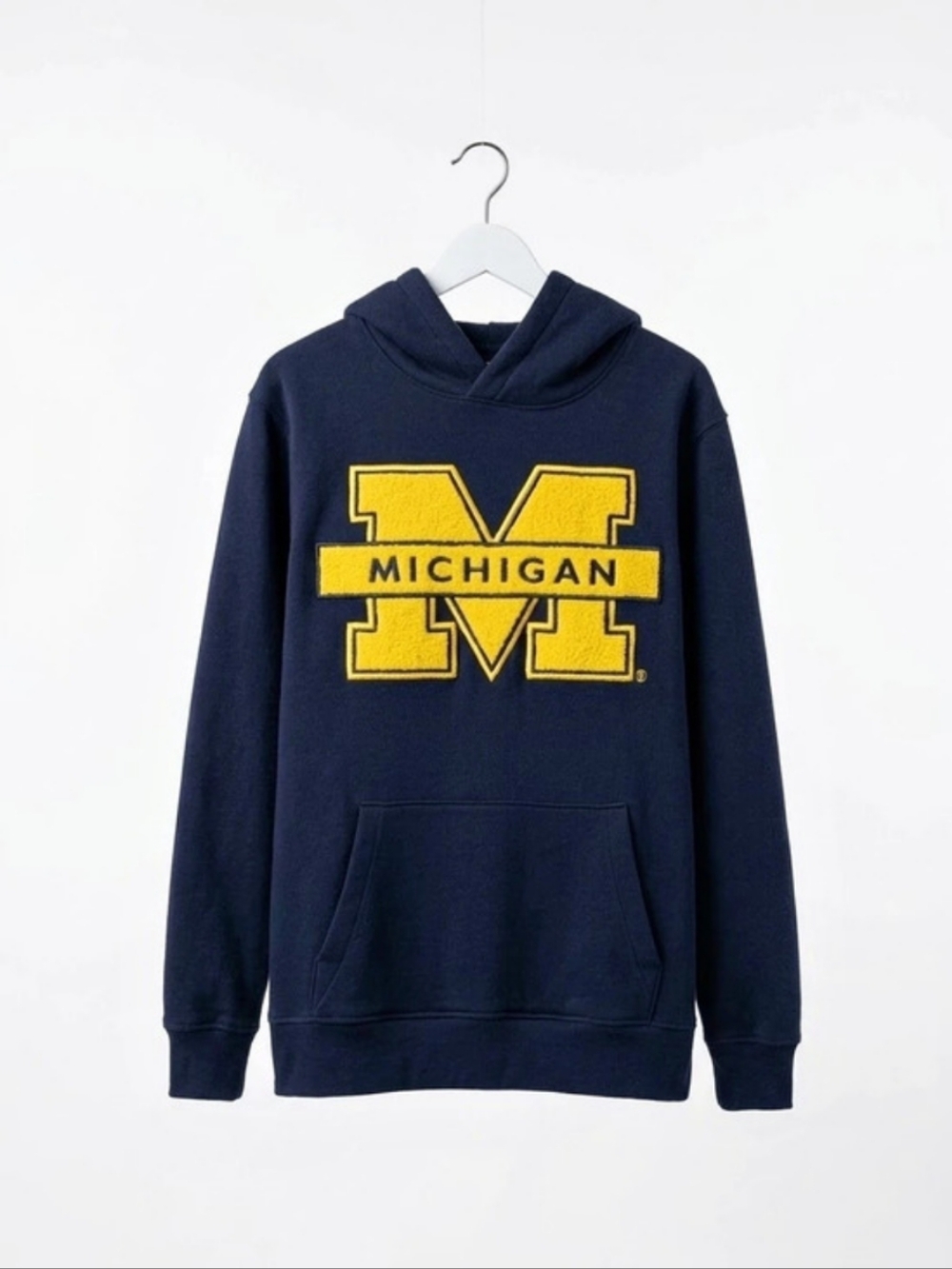 Michigan Wolverines Chenille Logo Hoodie Sweatshirt Navy Blue *Heavy Pilling*